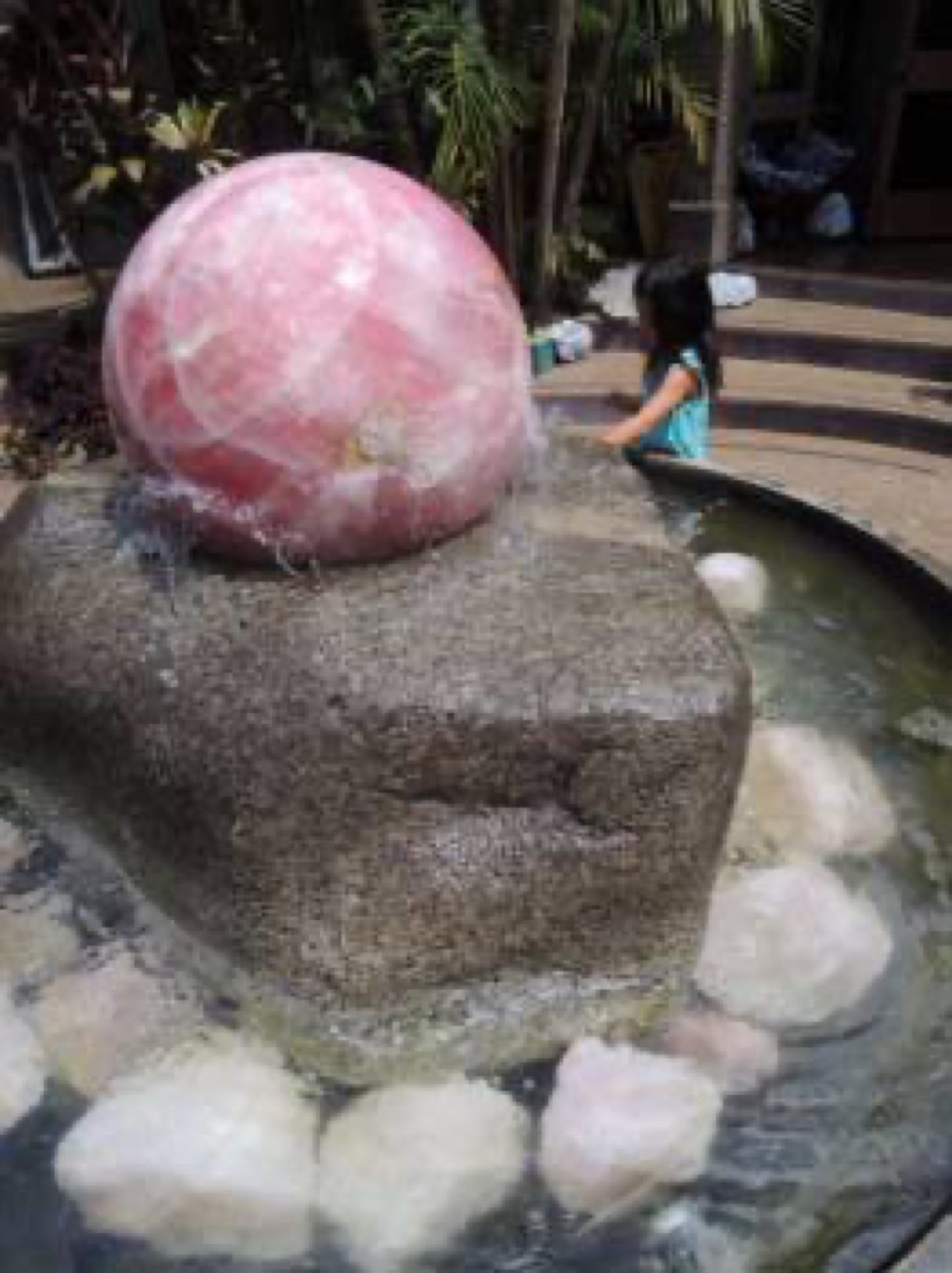 T Selva - 2small - 310 Kg Rose Quartz
